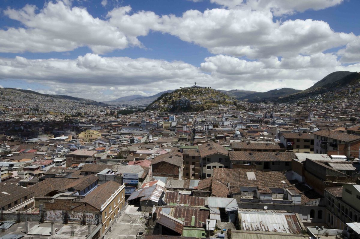 The Panecillo looking very much like the loaf of bread for which it is name | ©Angela Drake