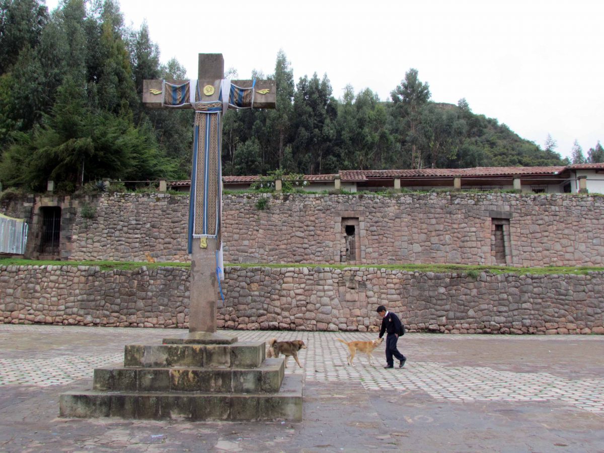 Walking to school through Plaza San Cristobal, Cusco, Peru | ©Angela Drake