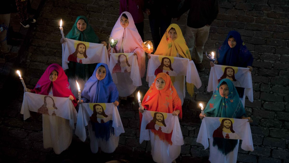 Procesión de Luz, Holy Thursday, Quito; 2015 | ©Angela Drake