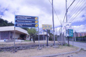 Turn off towards Hydroelectric Dam