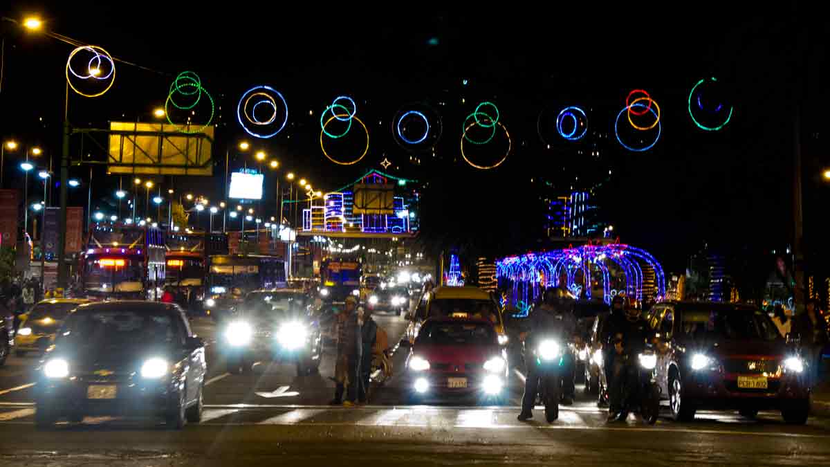 Christmas Lights on Naciones Unidas, Quito, Ecuador | ©Angela Drake / Not Your Average American