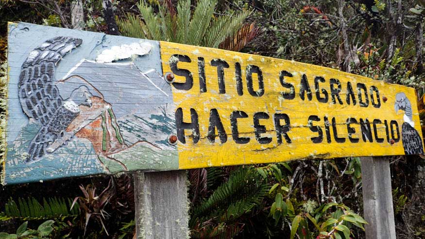 Sitio Sagrado Sign, Purace, Colombia | ©Angela Drake