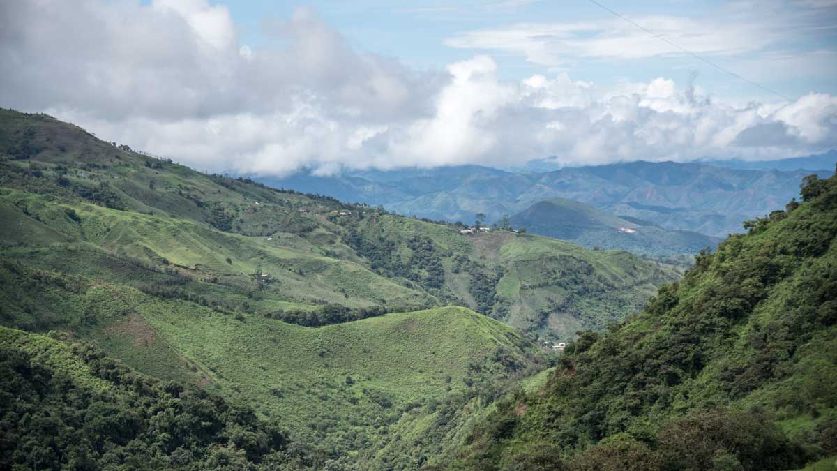 Views near Guizhaguiña | ©Angela Drake