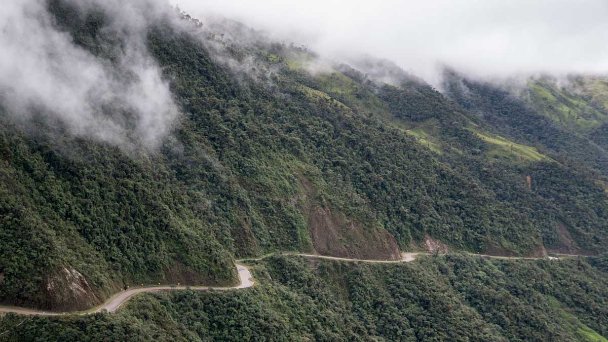 Highway to The Tapichalaca Reserve