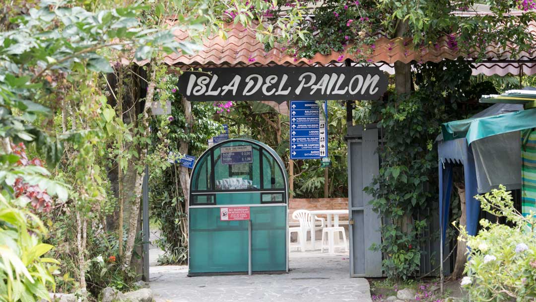 The entrance at the Isla del Pailon Trail, Pailon del Diablo, Rio Verde, Ecuador | ©Angela Drake