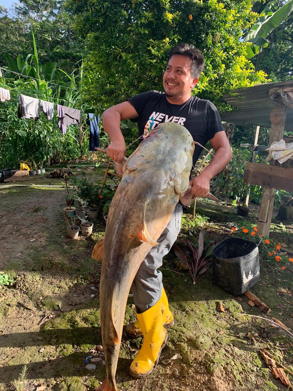 Robert and his catch of the day | ©Robert Granja