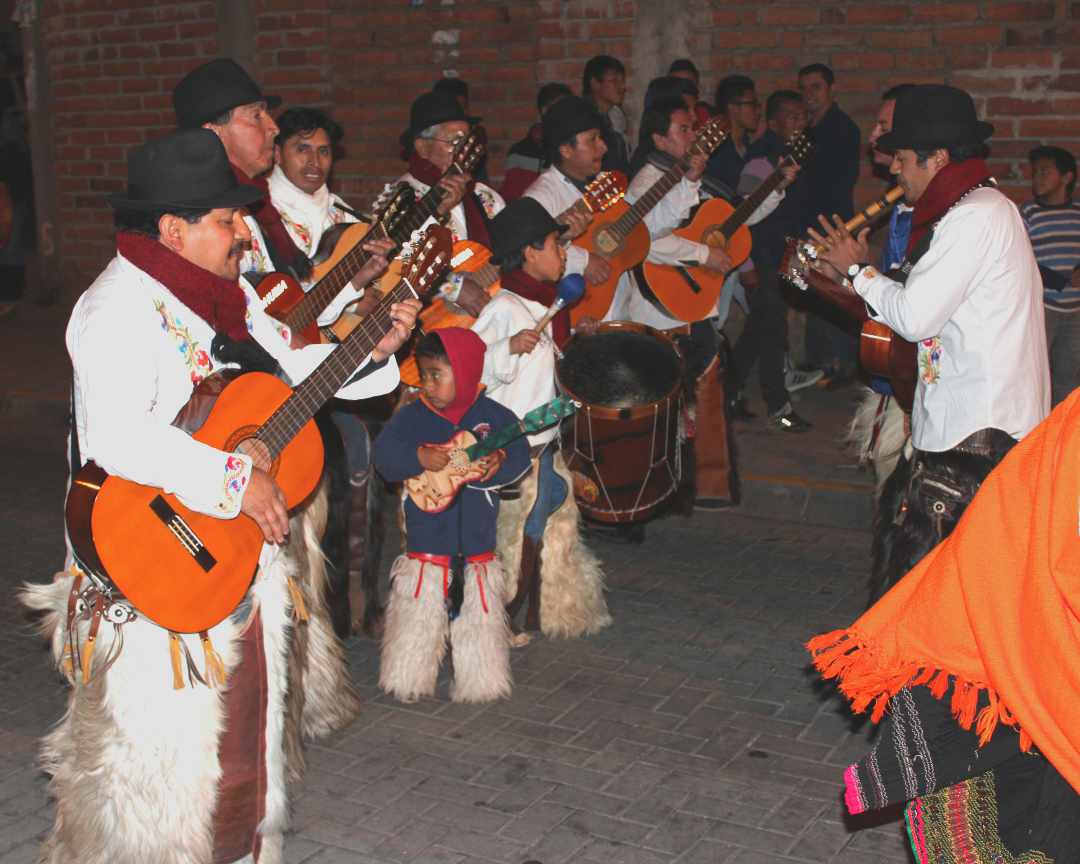 La Noche San Pedrina en Tabacundo, Ecuador | ©Jacqueline Granda