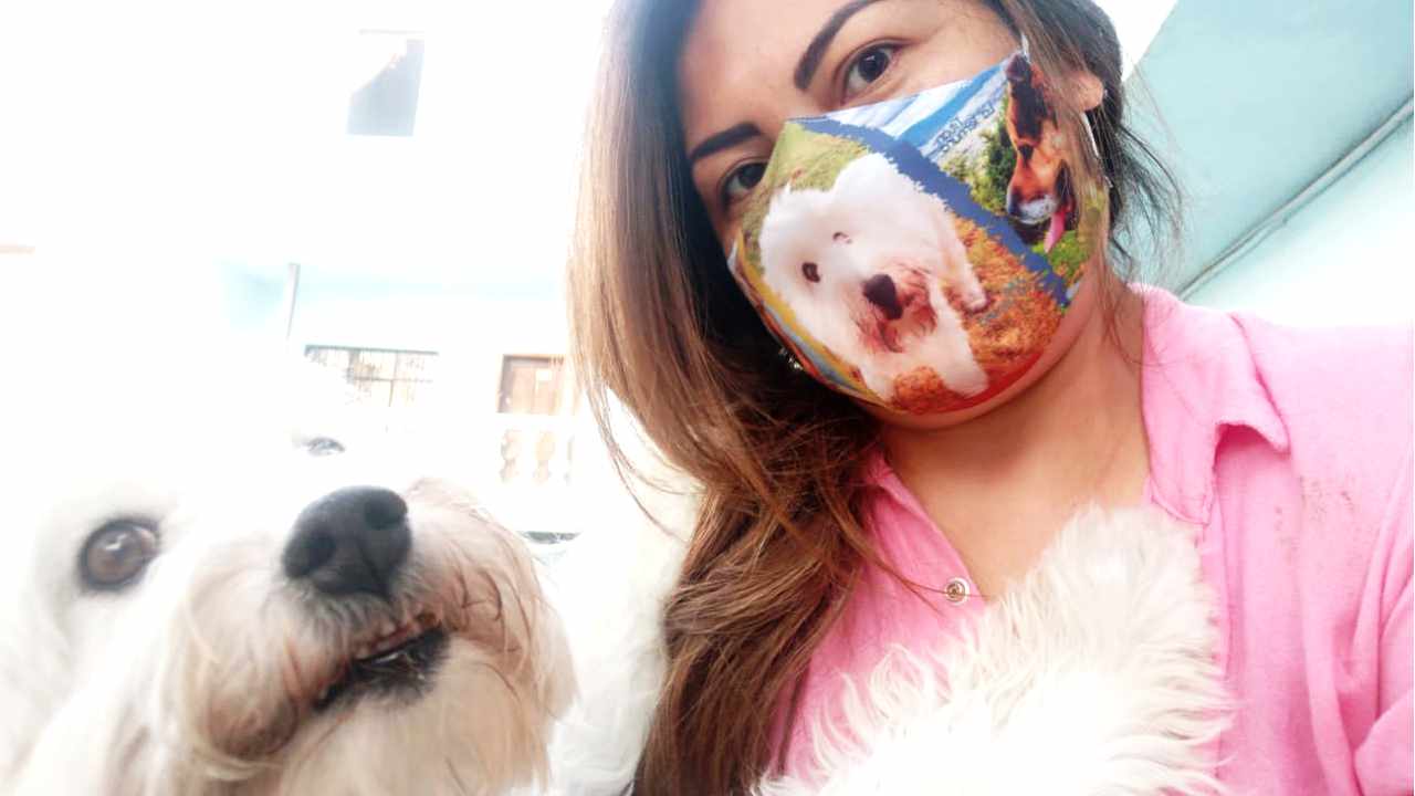 Jacqueline Granda wearing her favorite face mask