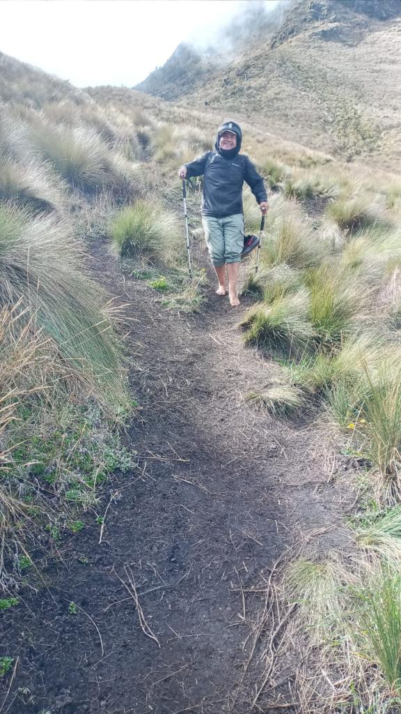 The author and our guided guide going down Taita Imbabura | ©Edison Benitez