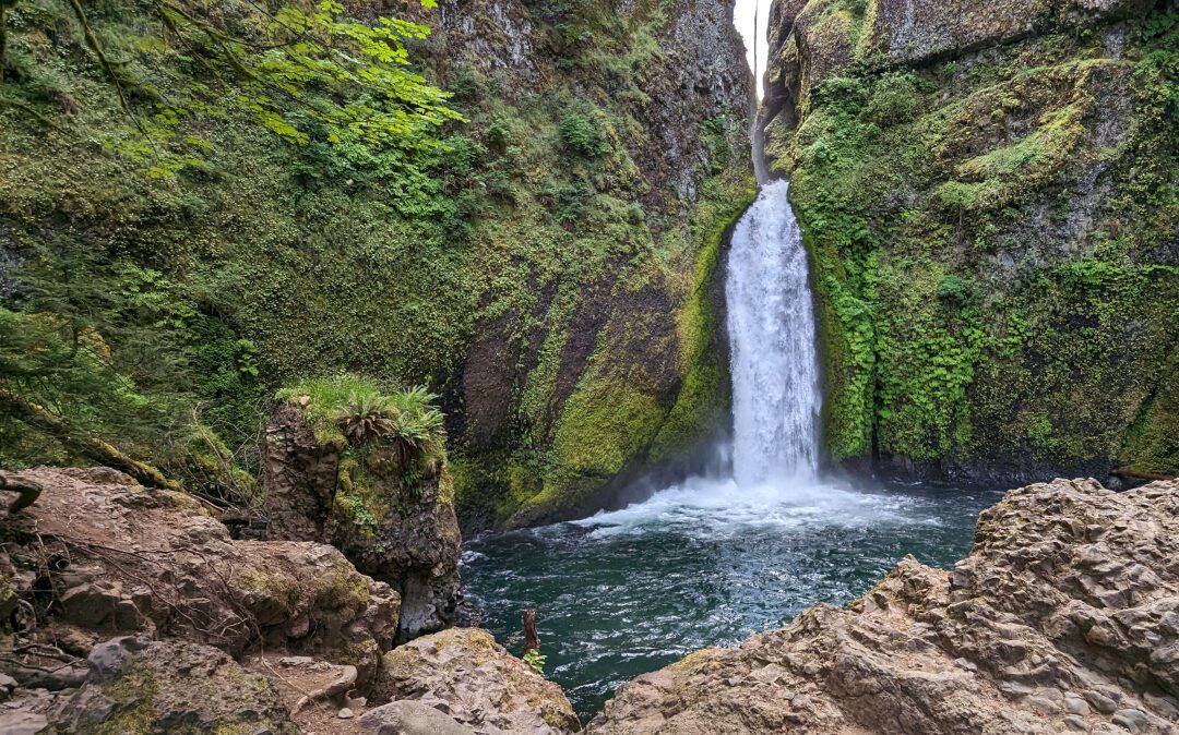 Wahclella Falls: Easy Hike, Stunning Waterfall