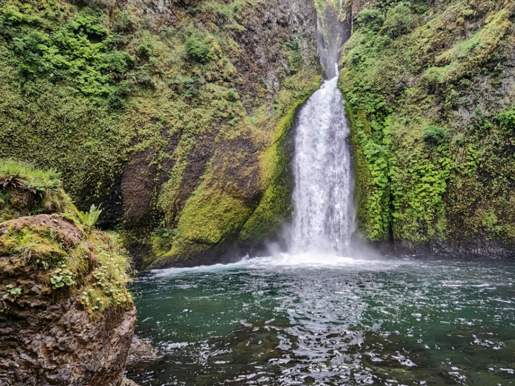 Wahclella Falls Easy Hike Stunning Waterfall Wahclella Falls Easy Hike Stunning Waterfall